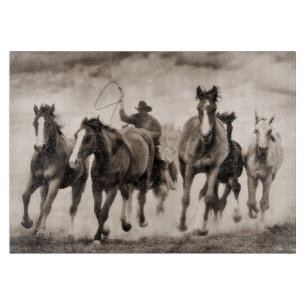 The Chase I Cutting Board