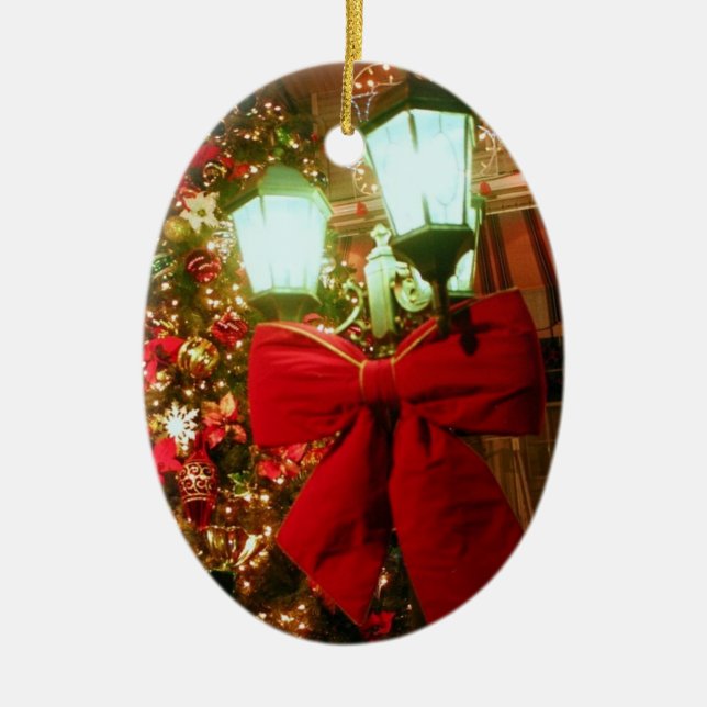 'The Christmas Street Lamp' Ornament (Front)