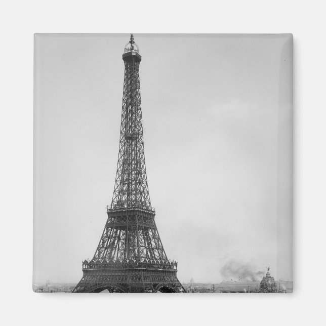 The Eiffel Tower Magnet (Front)