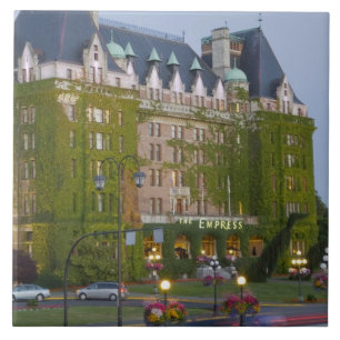 The Empress Hotel at the inner harbour in Tile