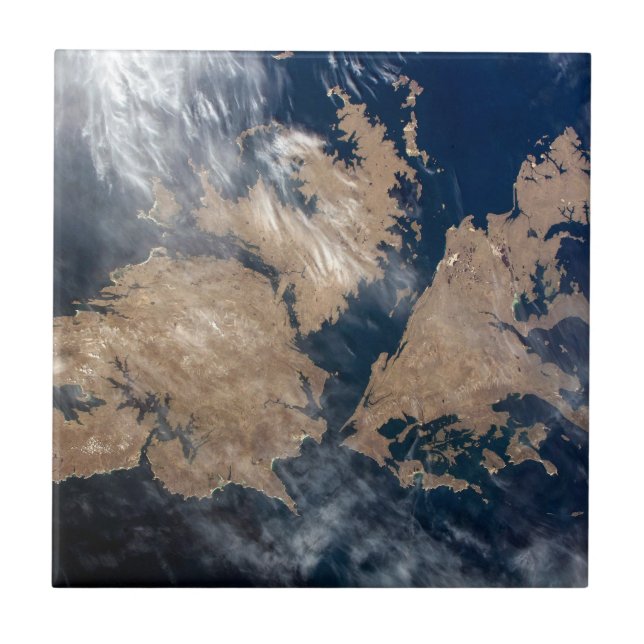 The Falkland Islands (Islas Malvinas). Tile (Front)
