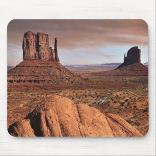 The famous mesas of Monument Valley, Utah. Mouse Pad