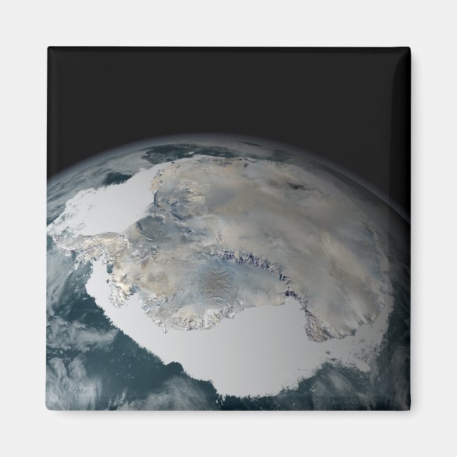 The frozen continent of Antarctica Magnet (Front)