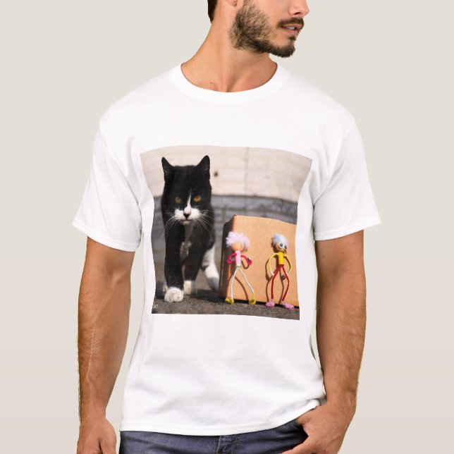The Fubby's hide from the cat Ping. T-Shirt (Front)