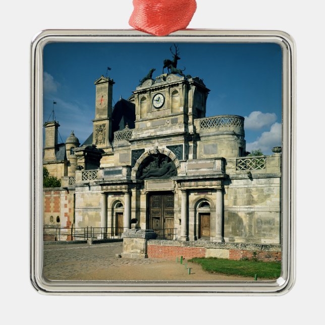 The gatehouse metal ornament (Front)