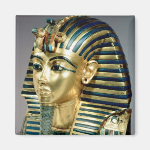 The gold funerary mask, from tomb of Tutankhamun Magnet