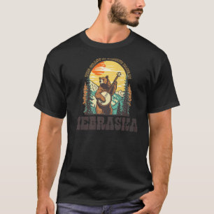 The Grass Is Blue In Nebraska Vintage Bear Banjo P T-Shirt