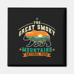 The great smoky mountains national park retro bear magnet