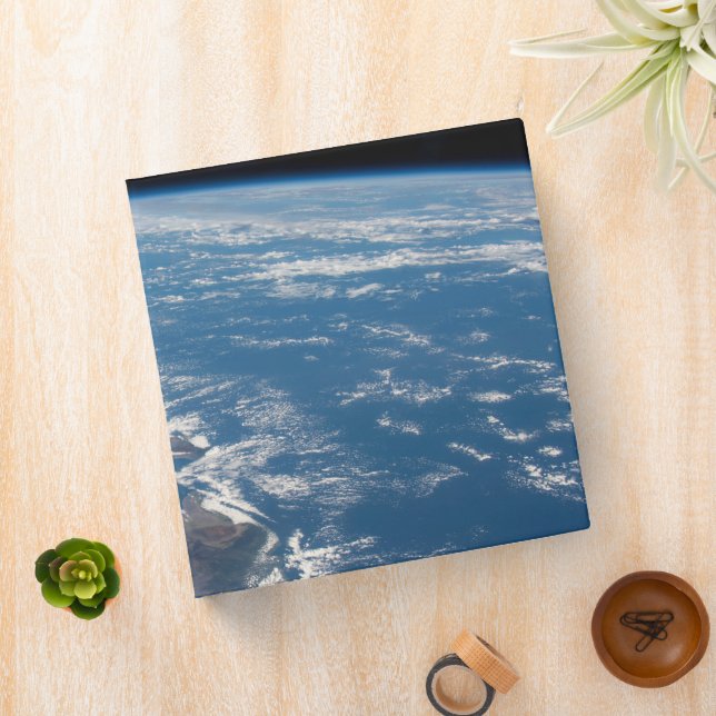 The Hawaiian Island Chain Binder (In Situ)