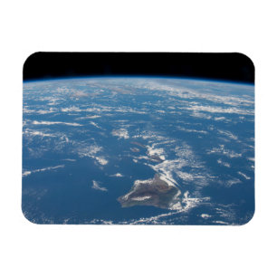 The Hawaiian Island Chain Magnet