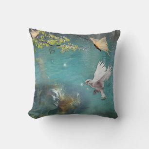 The Heart of a loving woman Throw Pillow