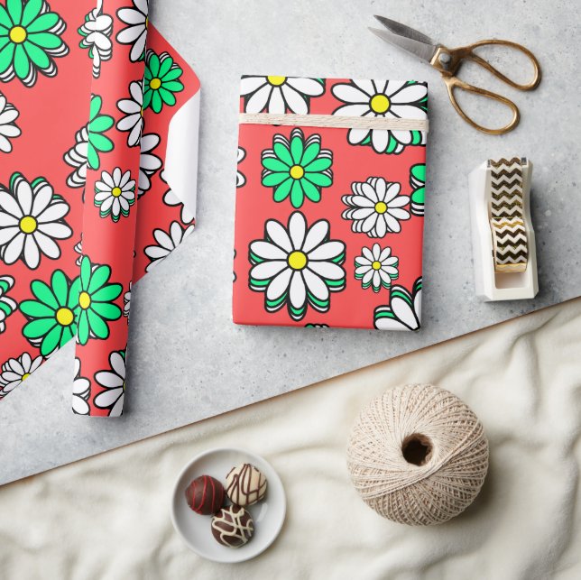 The Holiday Bloom: Festive Red & Green Daisy Cheer Wrapping Paper (Crafts)