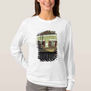 The house in which Vincent van Gogh T-Shirt