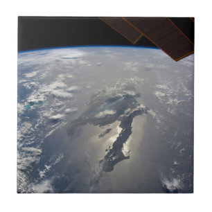 The Island Of Hispaniola With Sunglin Tile