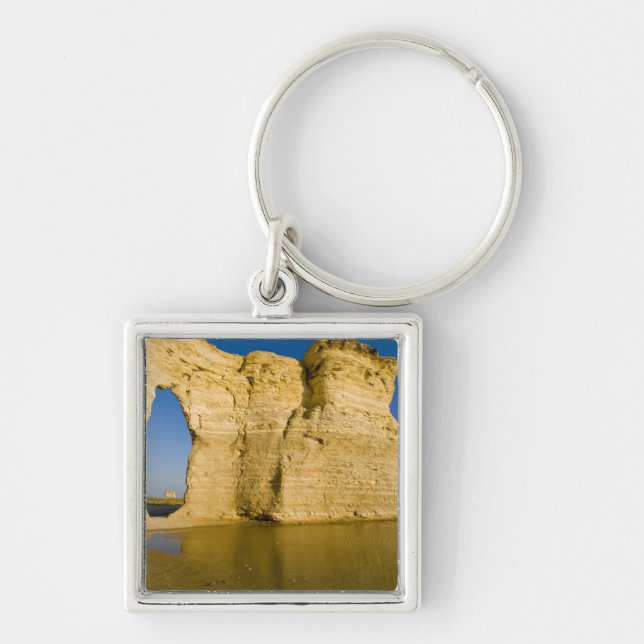 The Keyhole of the Monument Rocks aka Chalk Keychain (Front)
