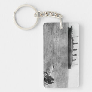 The last photo of the Titanic Keychain