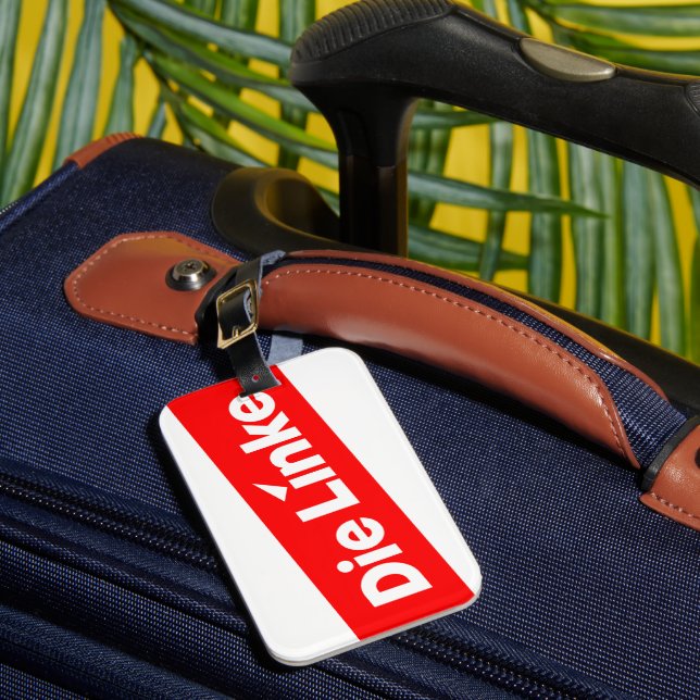 The left  luggage tag (Front Insitu 1)