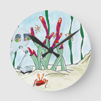 The optician's nightmare round clock