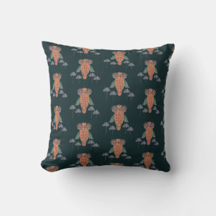 The Owl of wisdom and flowers Throw Pillow