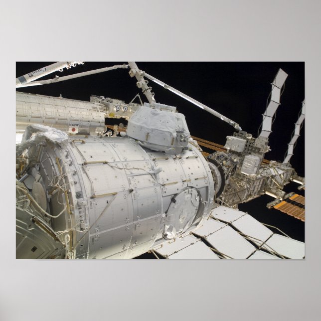 The Pressurized Mating Adapter 3 2 Poster (Front)