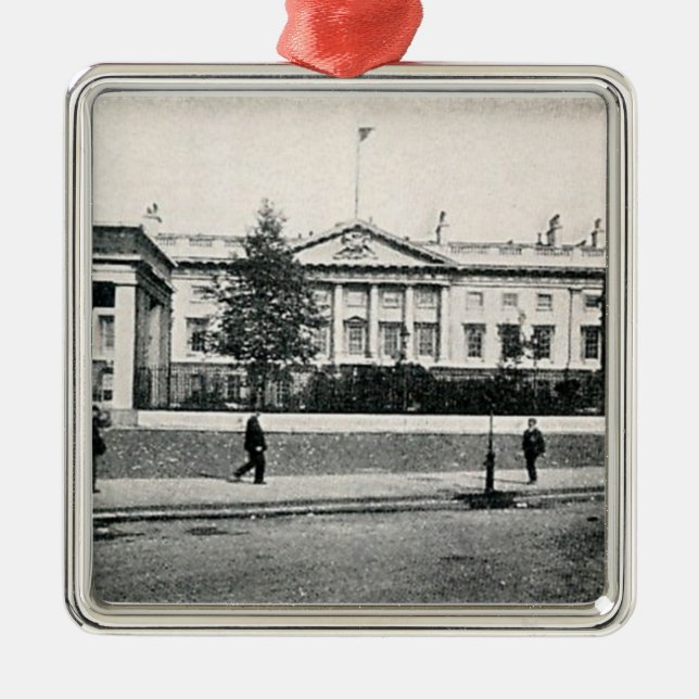 The Royal Mint, London Metal Ornament (Front)