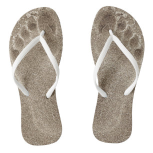 The sandy beach flip flops