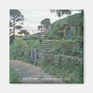 THE SHIRE™ MAGNET