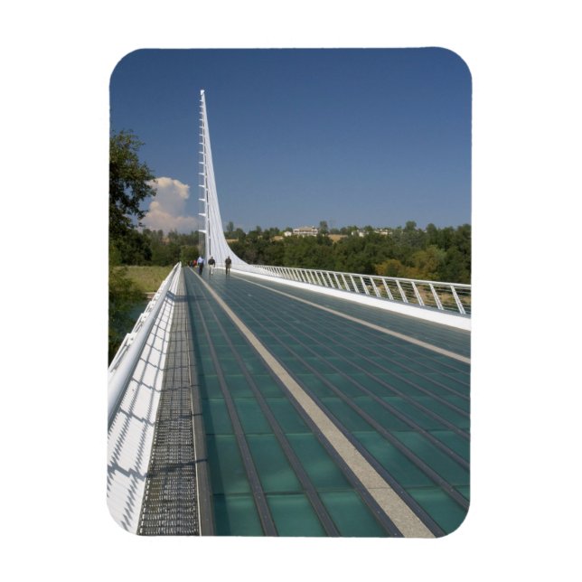 The Sundial Bridge at Turtle Bay Magnet (Vertical)