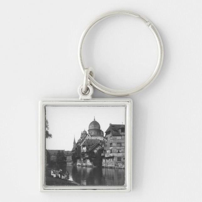 The synagogue at Nuremberg, c.1910 Keychain (Front)