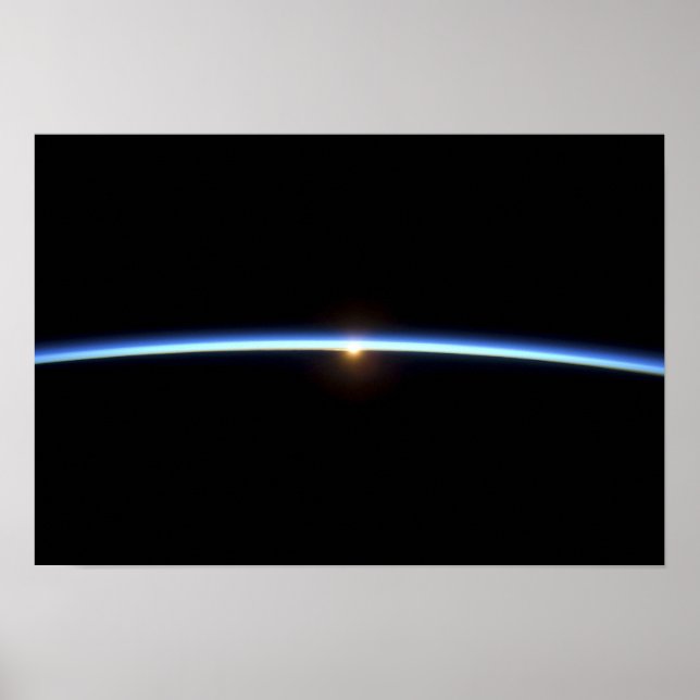 The thin line of Earth's atmosphere 2 Poster (Front)
