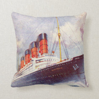 The Titanic shortly before sinking in 1912 Throw Pillow