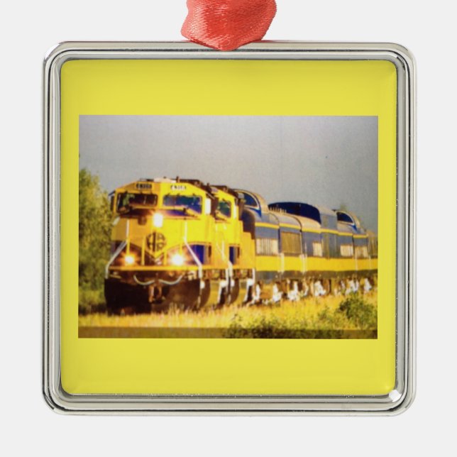 THE "TRAIN LOVER'S" CHRISTMAS ORNAMENT (Front)