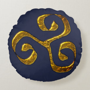 The triskele,old symbol in the celtic culture round pillow