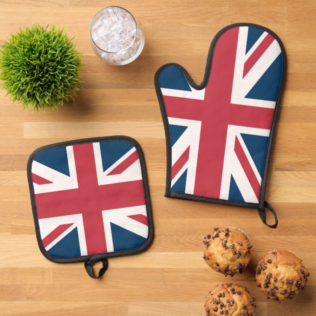 The Union Jack British Flag Oven Mitt & Pot Holder Set (Top Down)
