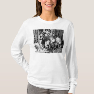 The "Wolf dance" of the Kaviagamutes T-Shirt