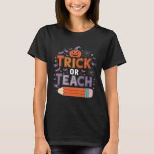 They're Eating Dogs And Cats And Pets Halloween T-Shirt