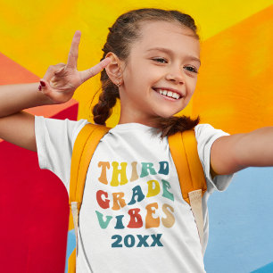 Third Grade vibes back to school retro  T-Shirt