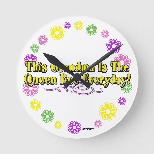This Grandma Is The Queen Bee Everyday Flower Ring Round Clock (Front)