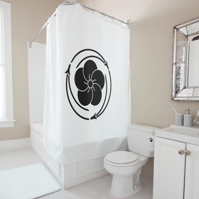 Three chases, pine needle twisted plum (In Situ)