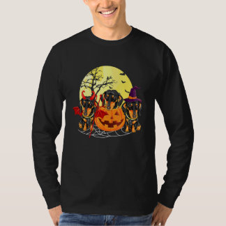 Three Dachshund Dogs Halloween And Halloween Moon T-Shirt
