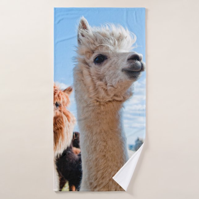 Three Funny Alpacas Bath Towel (Bath Towel)