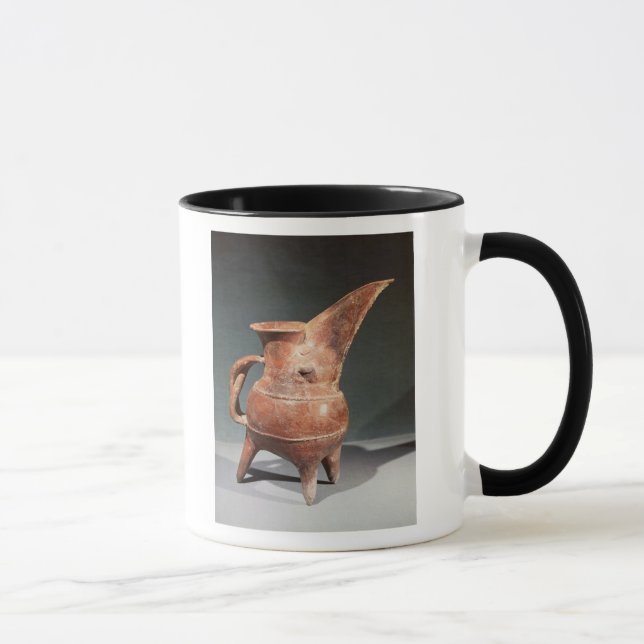 Three-legged 'Kuei' jug, from Weifang, Mug (Right)