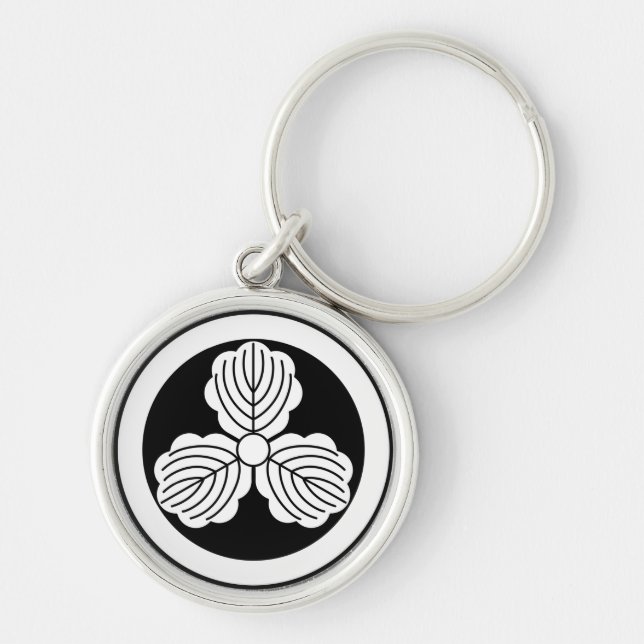 Three oak leaves(1) in circle keychain (Front)