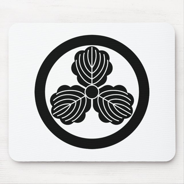 Three oak leaves(1) in circle mouse pad (Front)