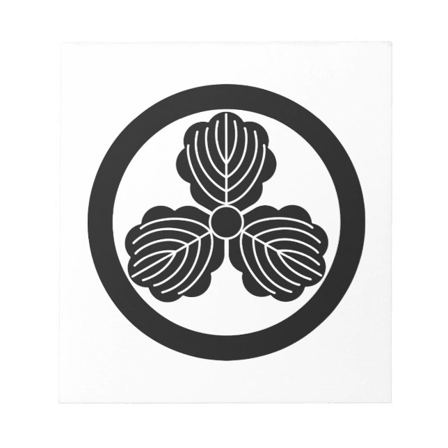 Three oak leaves(1) in circle notepad (Front)