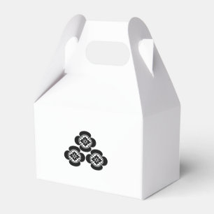 Three-scale wooden melon favor box