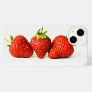 Three Strawberries On White iphcna Case-Mate iPhone 14 Case