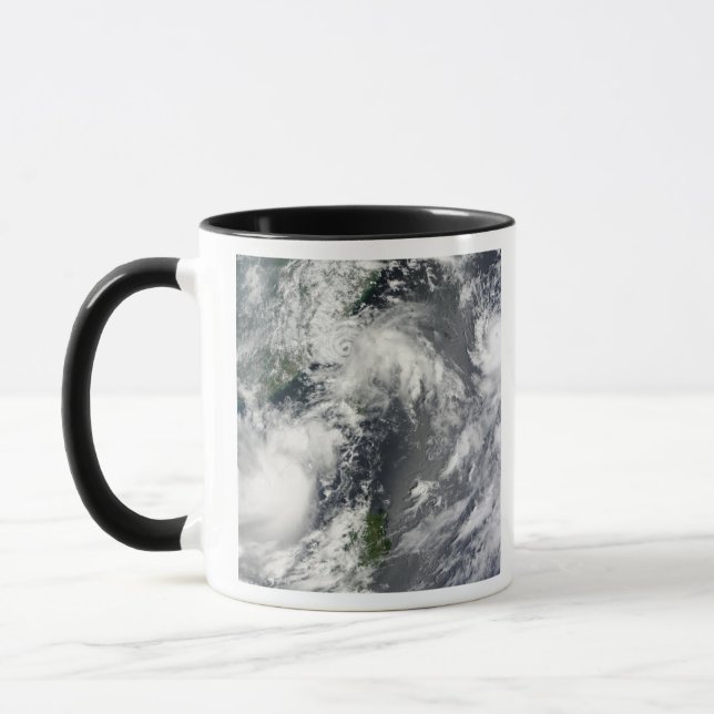 Three strong storms mug (Left)