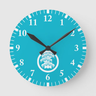 Three-tiered pine with arashi L in circle Round Clock