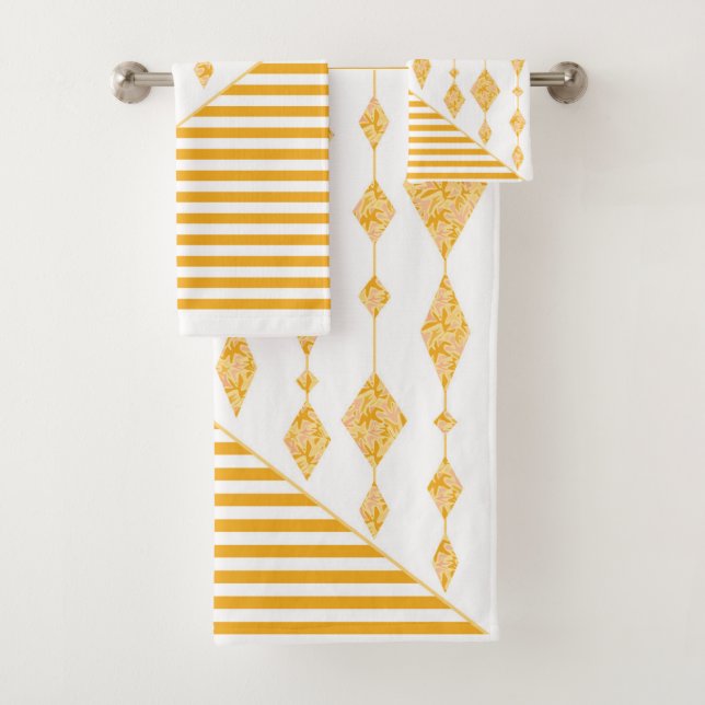 Throw Pillow Bath Towel Set (Insitu)